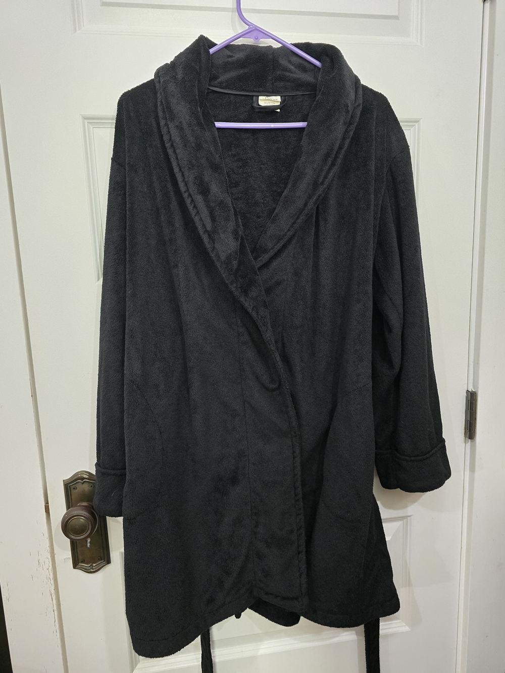 Soma Black Plush Shawl-Collar Robe with Pockets